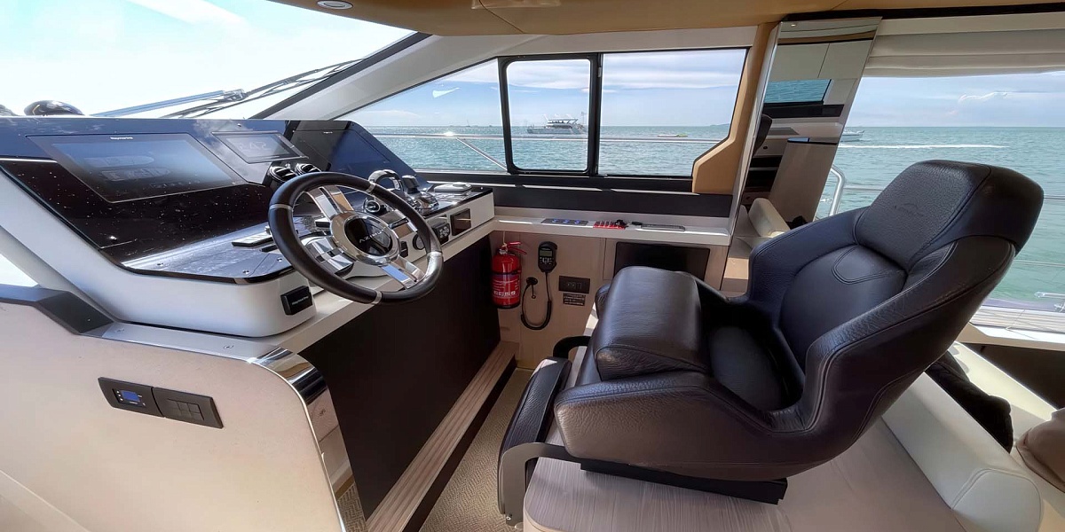 Аренда яхты Azimut 60 Mare на Пхукете